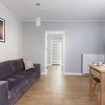 Apartment With Parking 500 M From The Sea By Renters