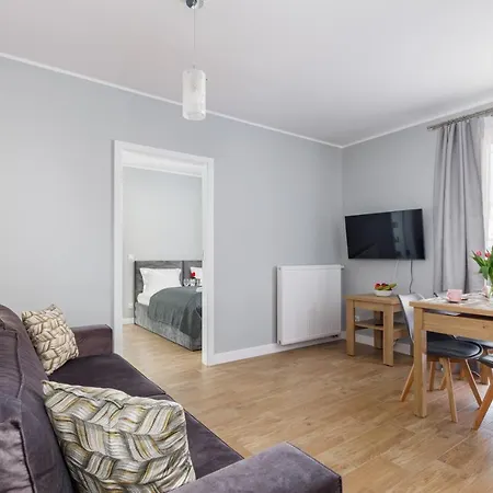 With Parking 500 M From The Sea By Renters