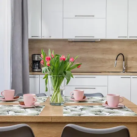 With Parking 500 M From The Sea By Renters *