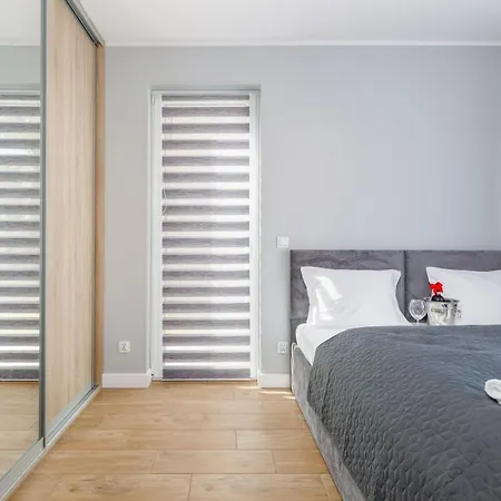With Parking 500 M From The Sea By Renters